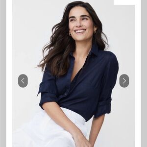 Elegant J. McLaughlin Navy Linen Button Down Shirt